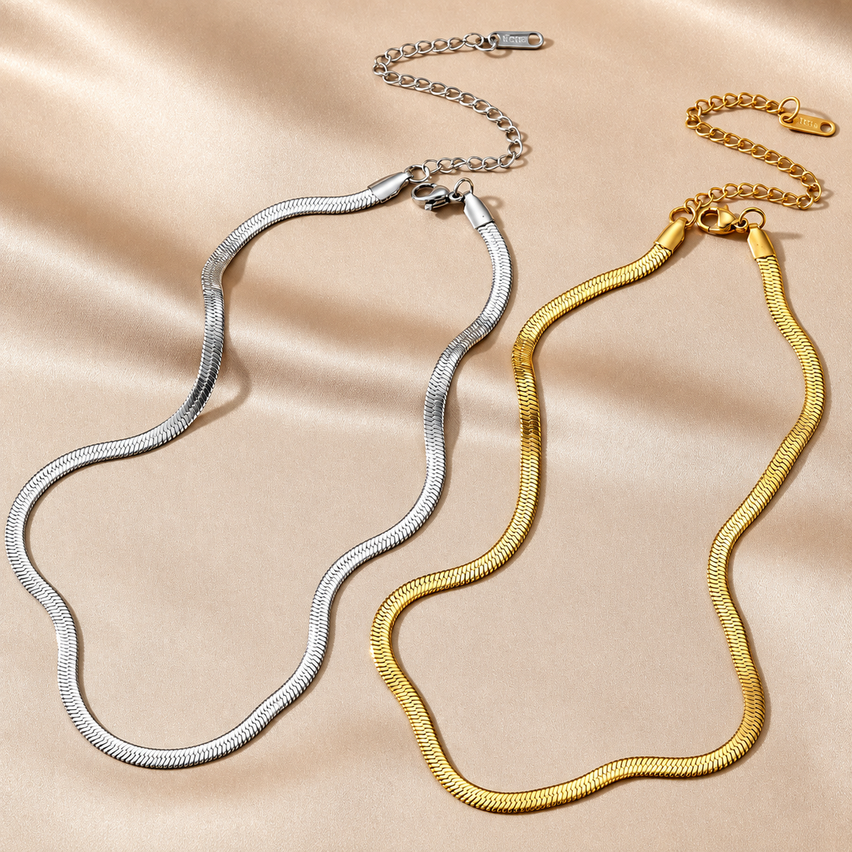SERA Snake Chain Links Necklace